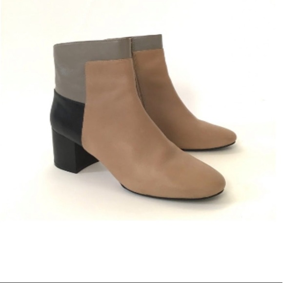 Cole Haan Arden Grand Ankle Bootie Gray/Black/Maple Color Block Size 8 - Picture 3 of 6